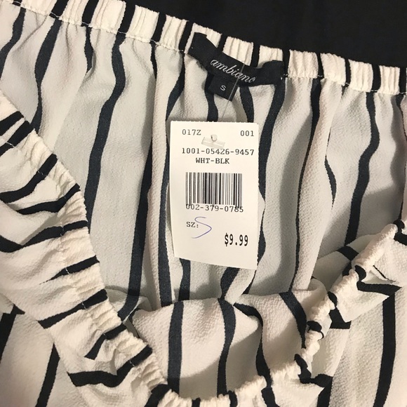 Bundle of 3 tops - Picture 2 of 7